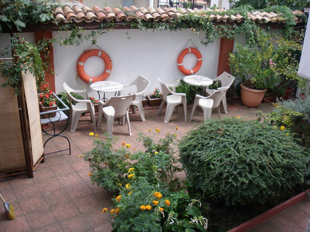 Guest House Prodanovi Sozopol Exterior foto