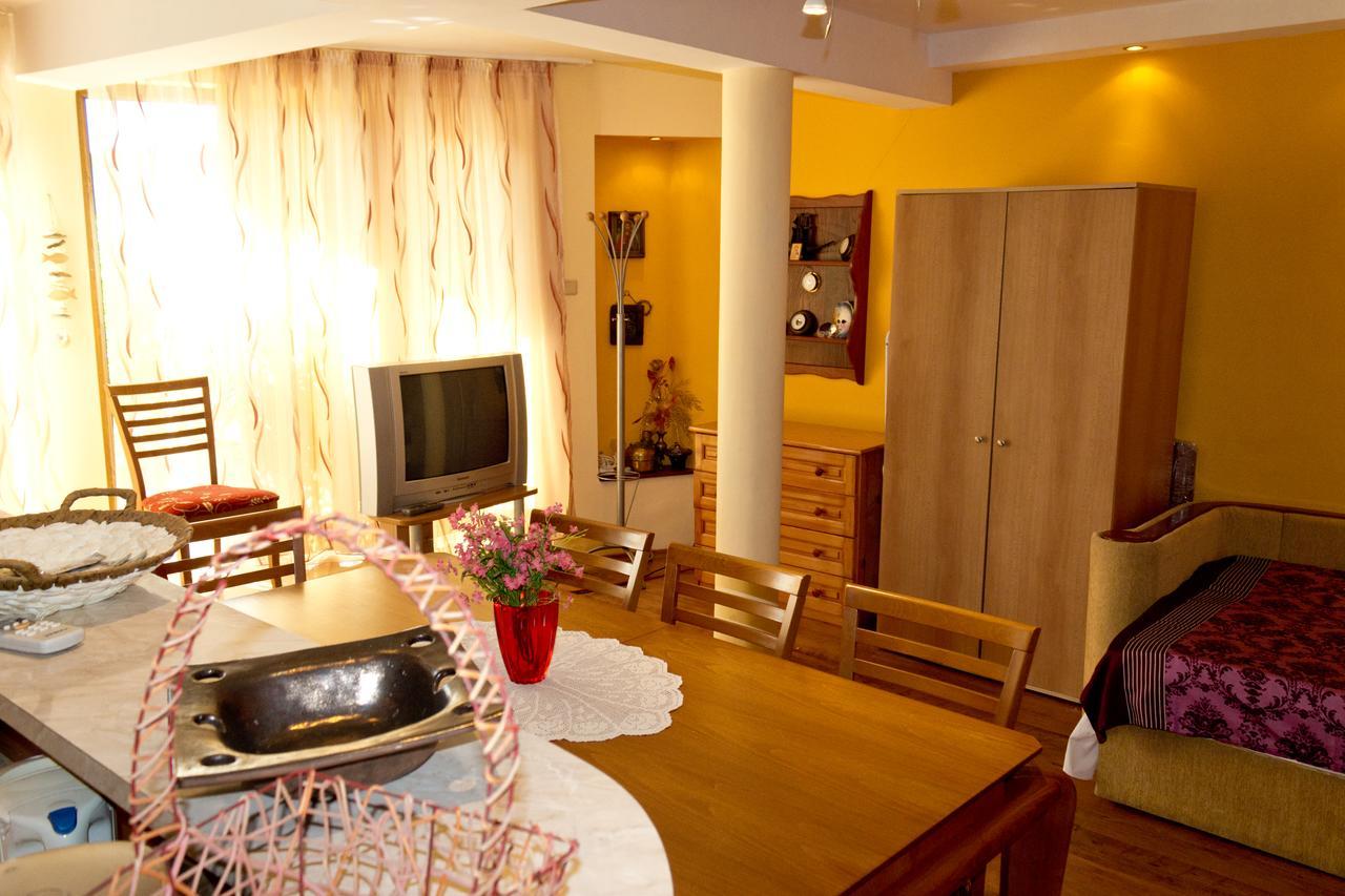 Guest House Prodanovi Sozopol Exterior foto